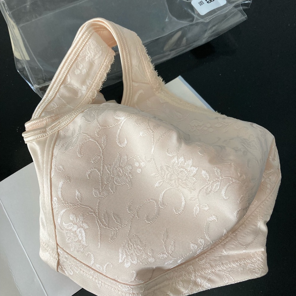 Playtex 42B 18 Hour Soft Cup Bra 4608 wire free - Picture 7 of 7